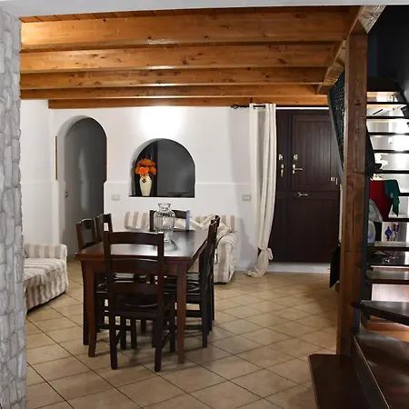 Holiday home Civico 100 *